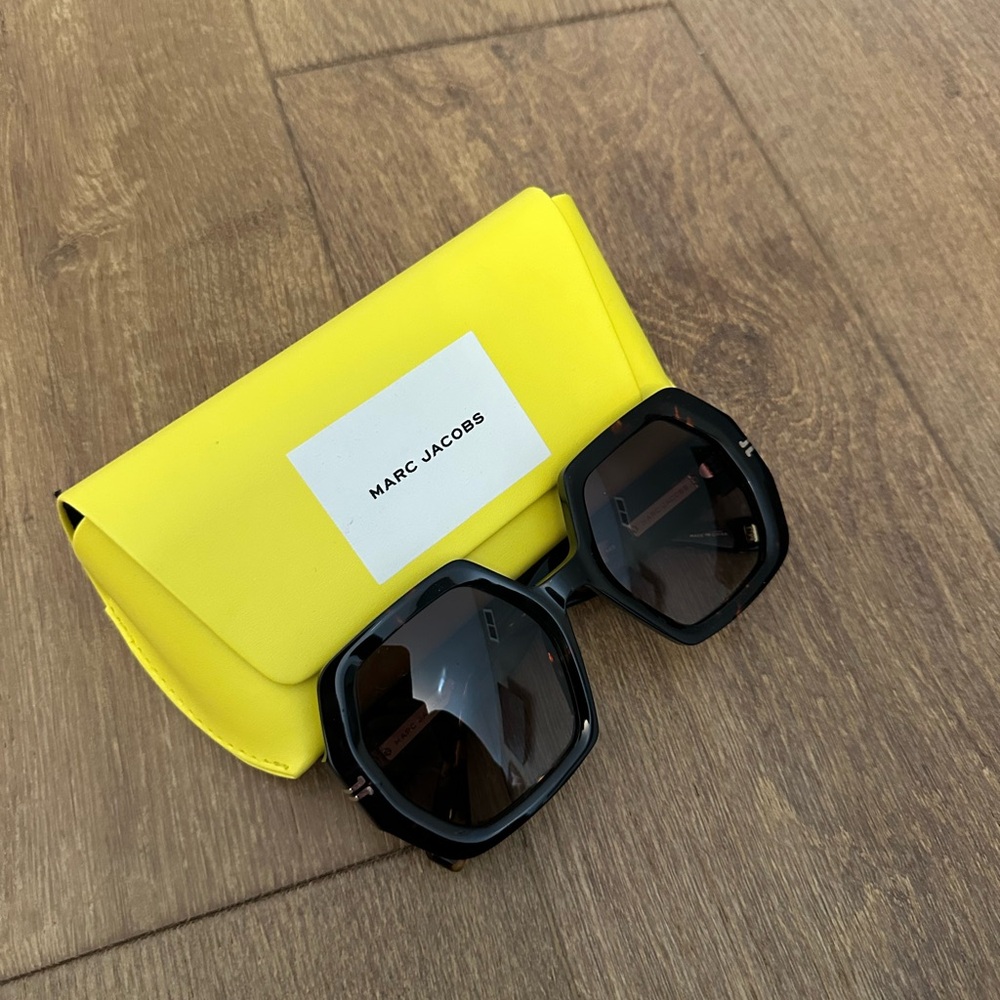 Marc Jacobs Black Sunglasses with Bright Yellow Case